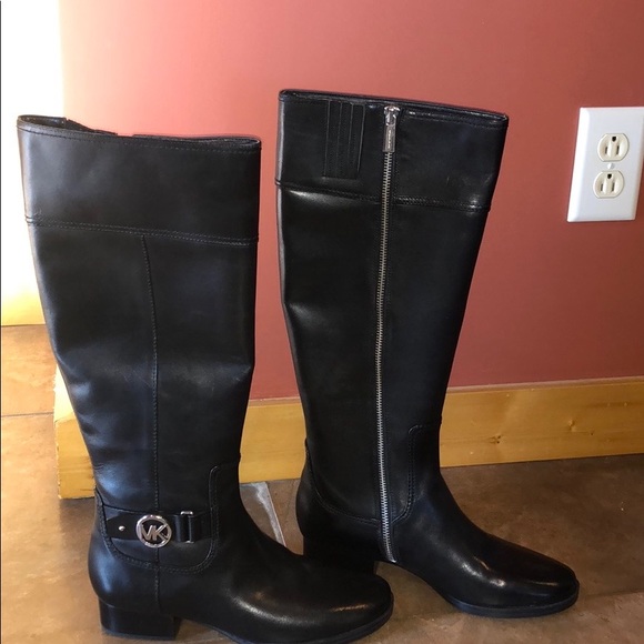 dress boots - Picture 1 of 3